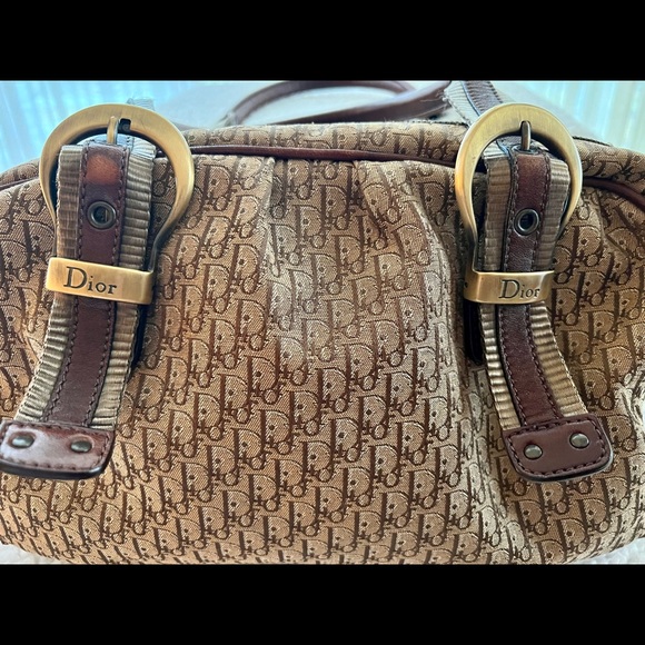 DIOR medium monogram handbag purse! - Picture 5 of 8